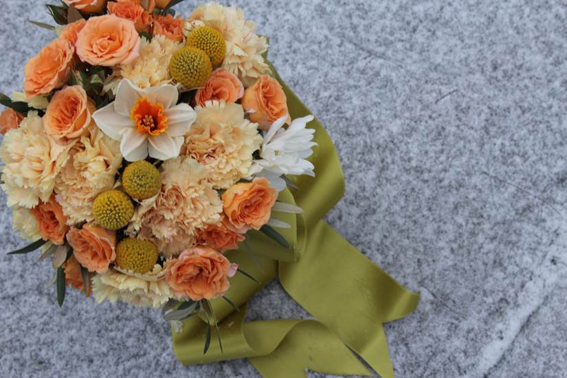 bridal bouquet_peach and green_smaller