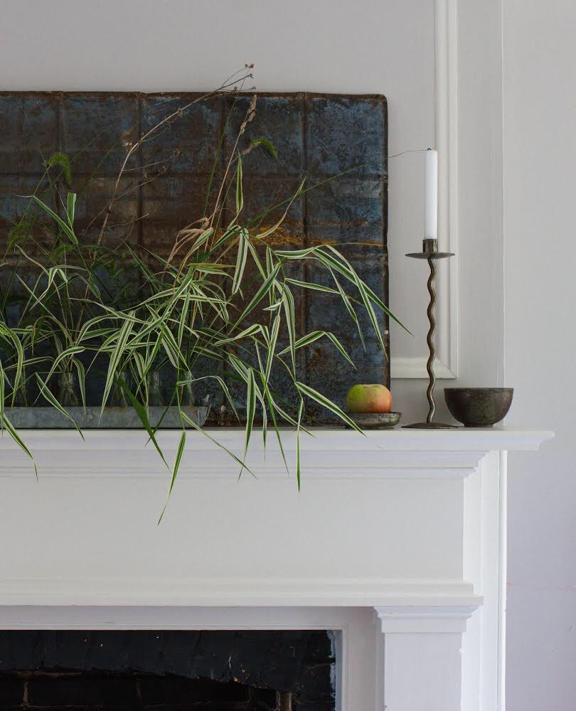 a simple yet elegant fall flower arrangement for the mantle